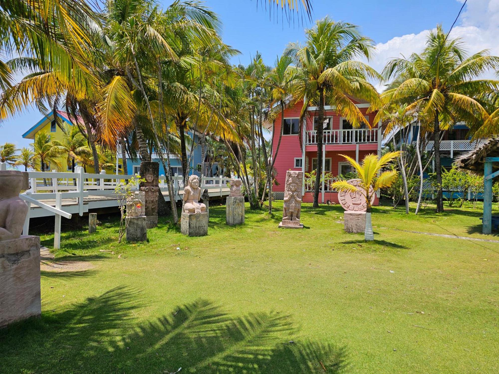 Las Palmas Joliet Corozal  Exterior photo