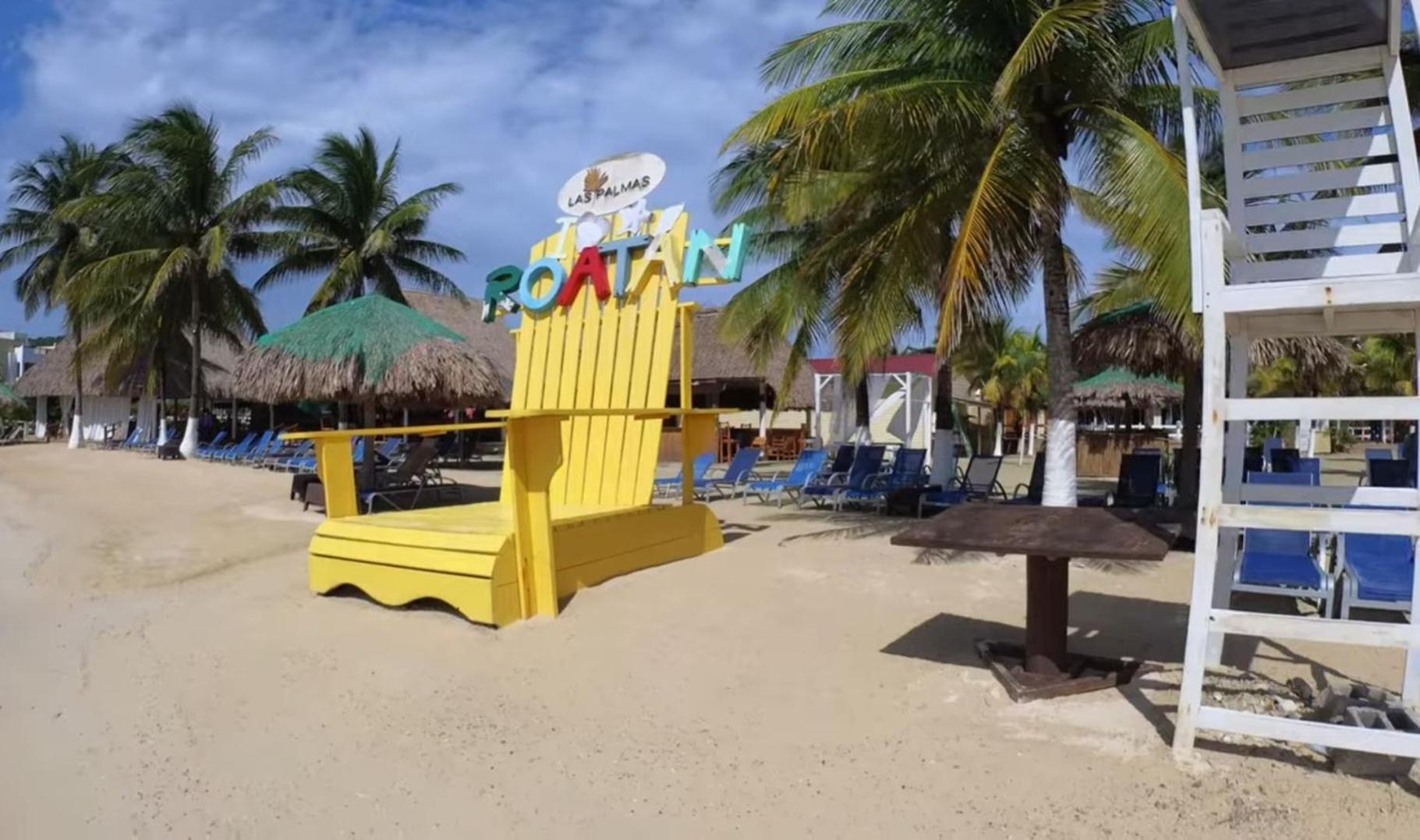 Las Palmas Joliet Corozal  Exterior photo